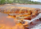 Iron__in_rocks_make_river_red