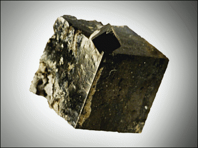 Bixbyite__iron_manganese_oxide