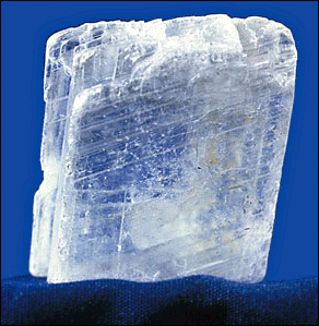 Selenite__gypsum_crystal
